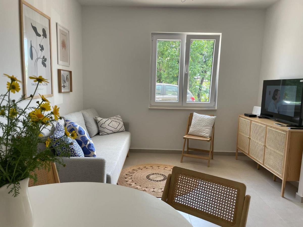 Apartment Sur La Plage Podstrana Esterno foto
