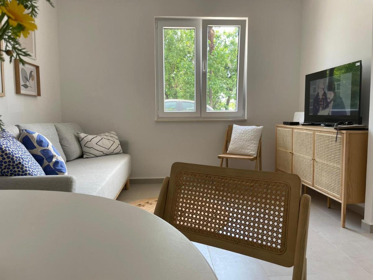 Apartment Sur La Plage Podstrana Esterno foto