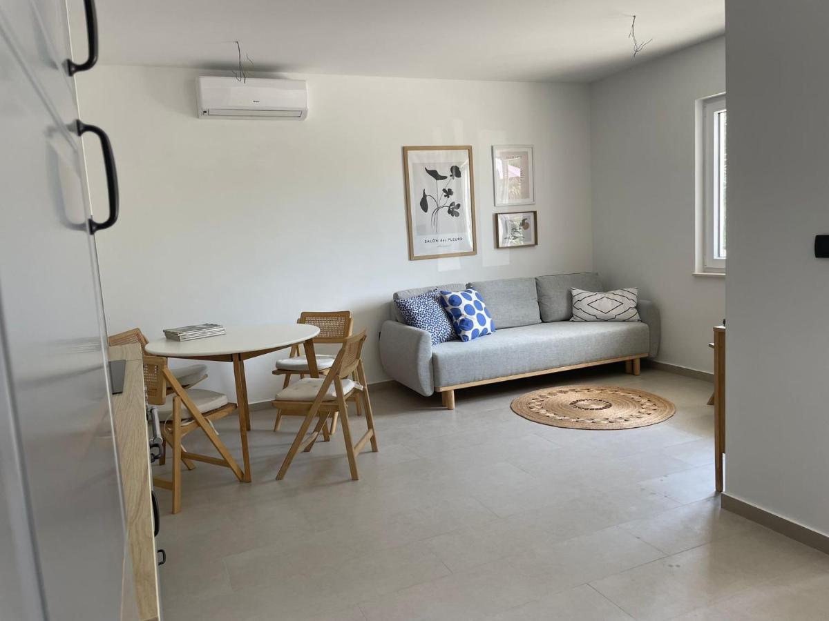 Apartment Sur La Plage Podstrana Esterno foto